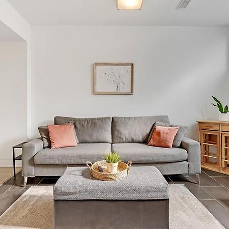 Suite In The Heart Of Downtown Toronto Eksteriør bilde