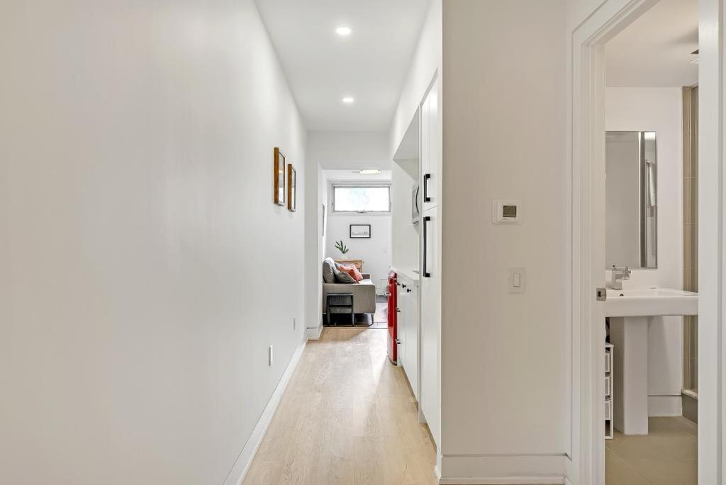 Suite In The Heart Of Downtown Toronto Eksteriør bilde